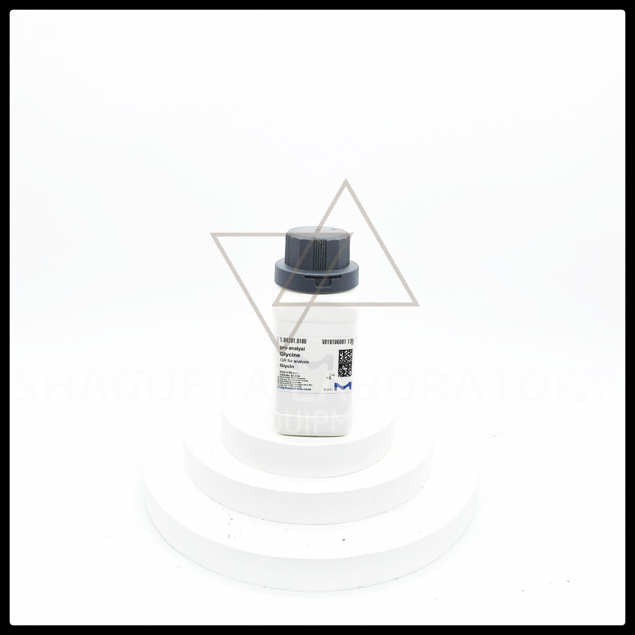 Glycine pro analysis Merck Cat. No. 104201 merupakan bahan kimia analytical grade berkualitas tinggi untuk kebutuhan analisis laboratorium, buffer preparation, penelitian biokimia, sintesis, dan aplikasi industri. Cocok digunakan pada laboratorium QC, research, pendidikan, farmasi, dan institusi profesional.